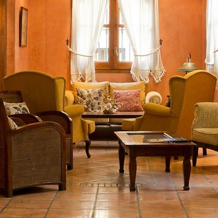 Hotel Restaurante La Masieta Creixell Εξωτερικό φωτογραφία