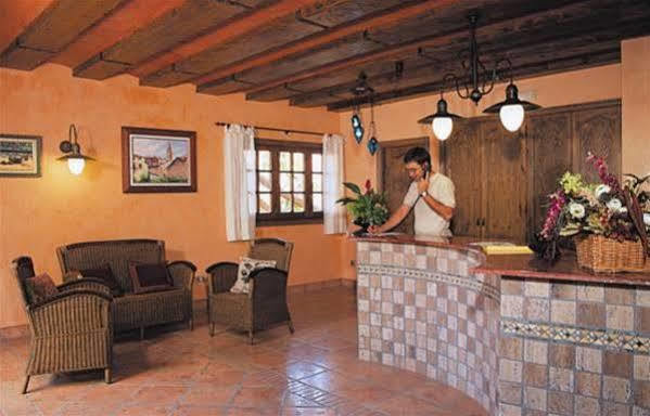 Hotel Restaurante La Masieta Creixell Εξωτερικό φωτογραφία