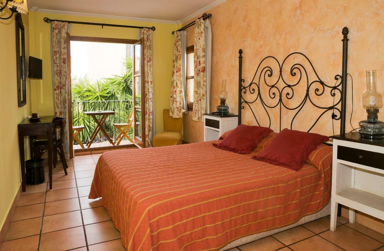 Hotel Restaurante La Masieta Creixell Εξωτερικό φωτογραφία