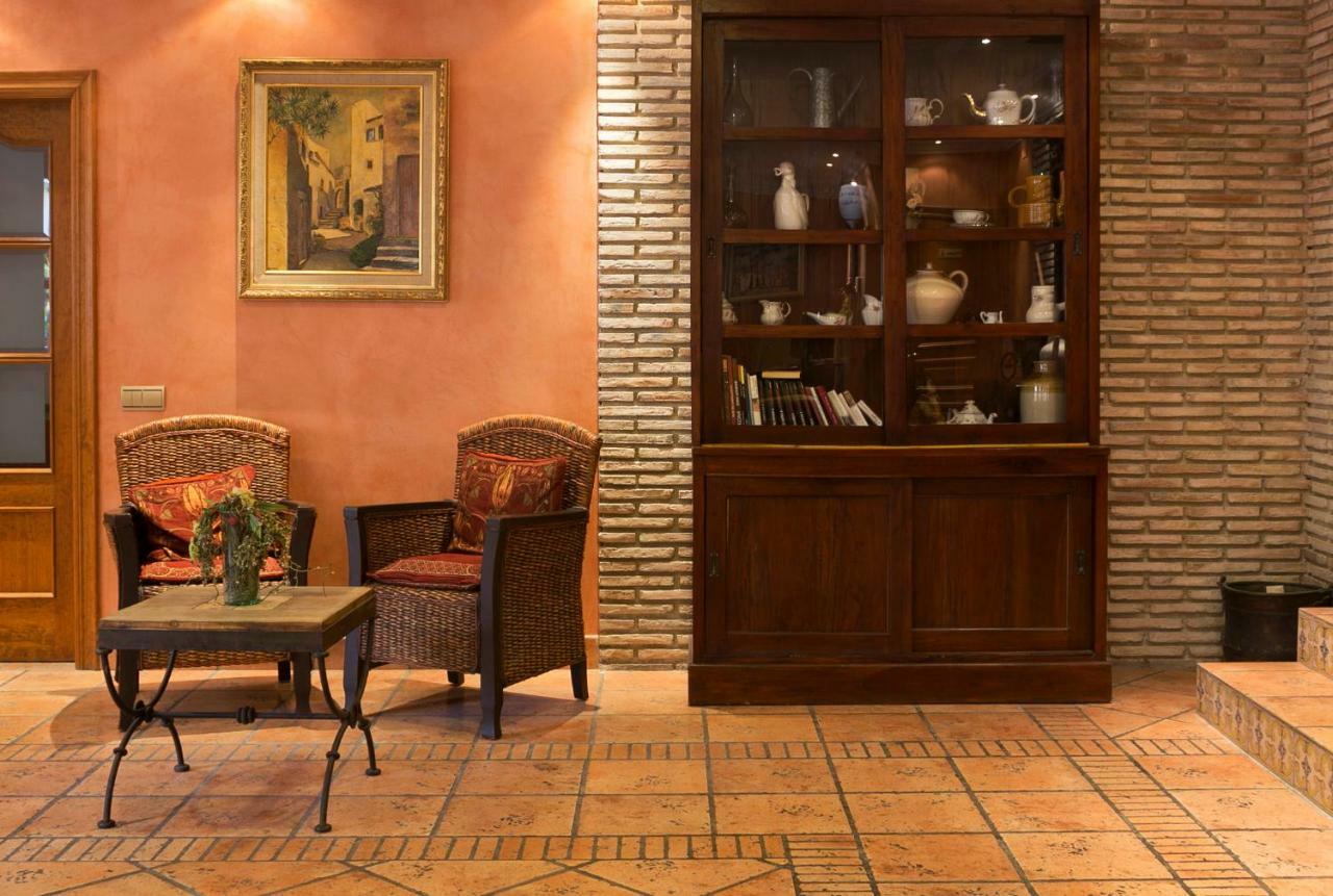 Hotel Restaurante La Masieta Creixell Εξωτερικό φωτογραφία